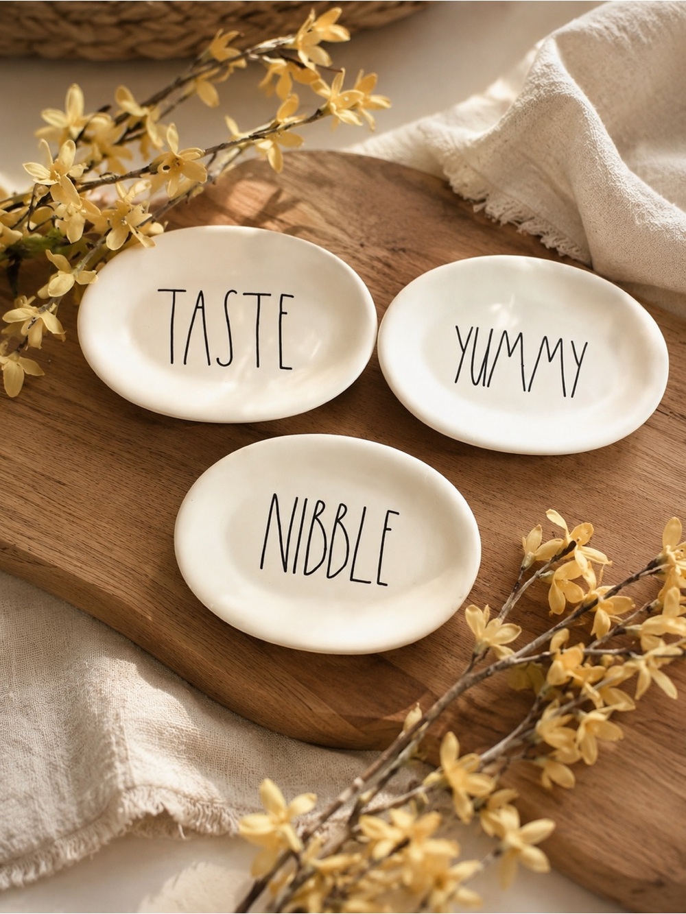 Rae Dunn‎ Oval Plates